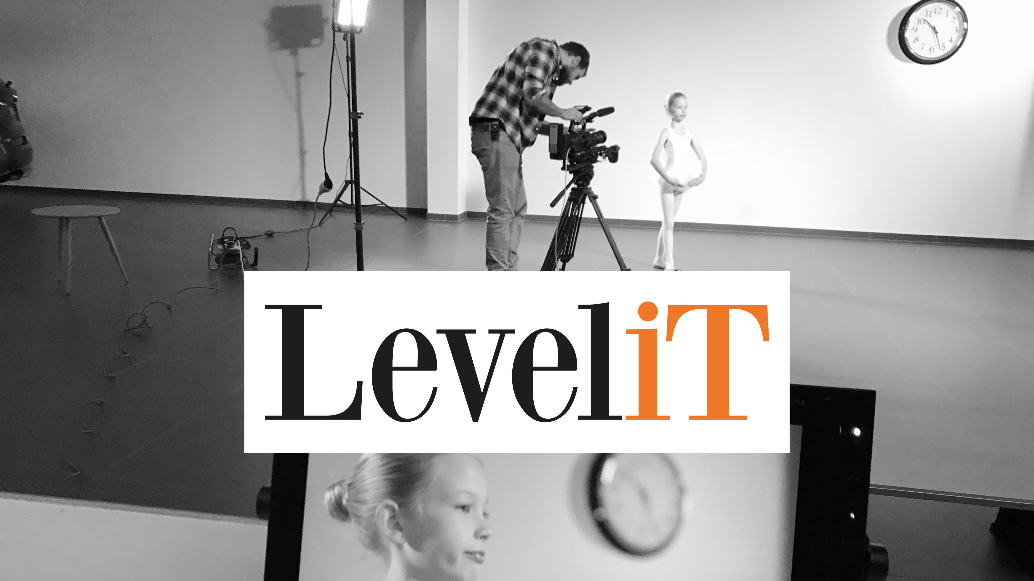 Levelit corporate movie - zwart-wit